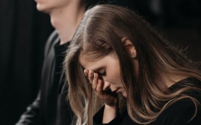¿Quién paga las deudas de un fallecido en España? cuidado con las herencias trampa
